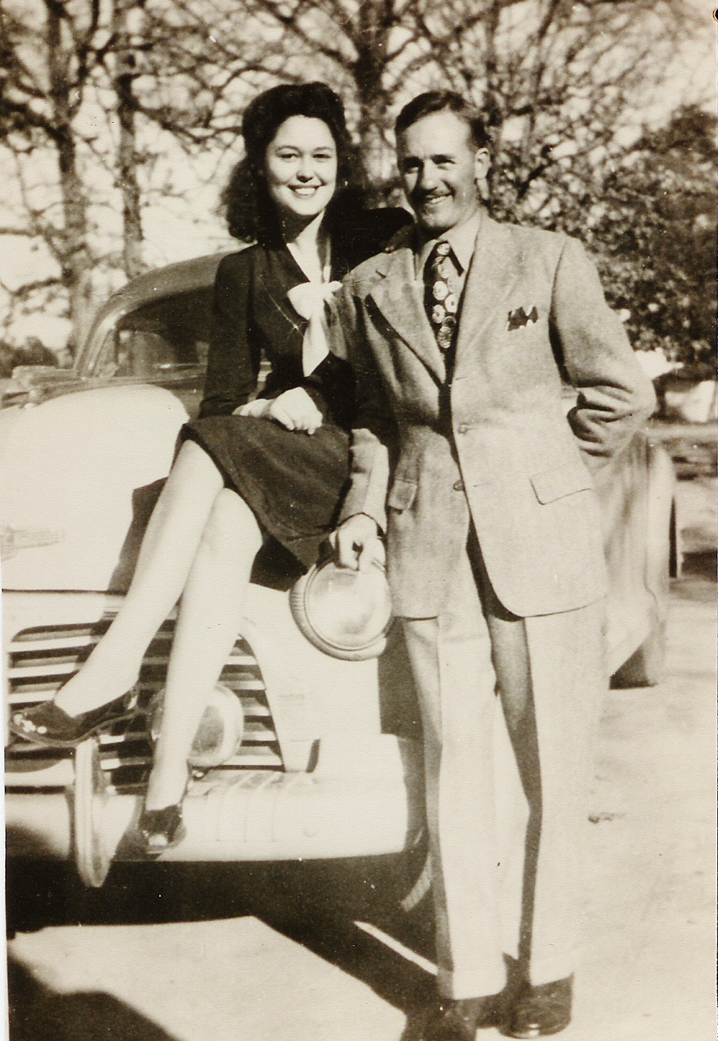 Lester/George A Litchfield & Sylvia 1946.jpg