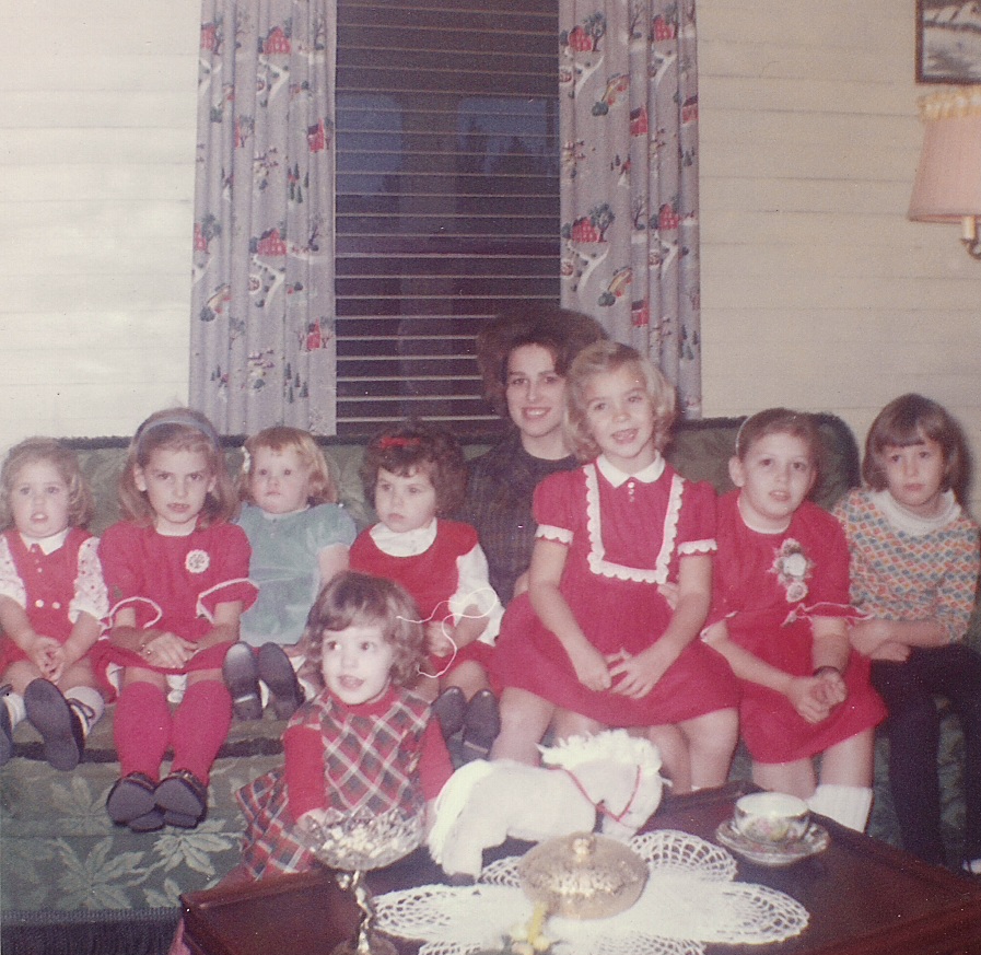 Lester/girls at papa grannys-4.jpg